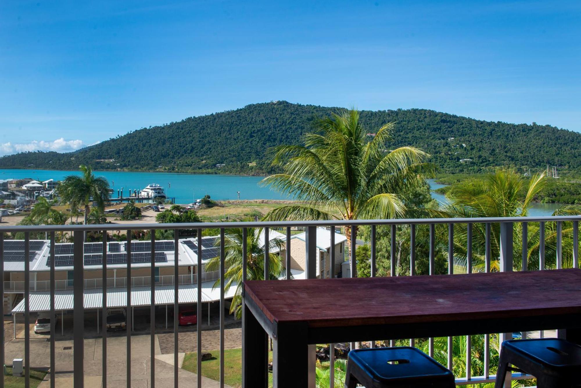 Coral Sea Vista Apartments Airlie Beach Luaran gambar