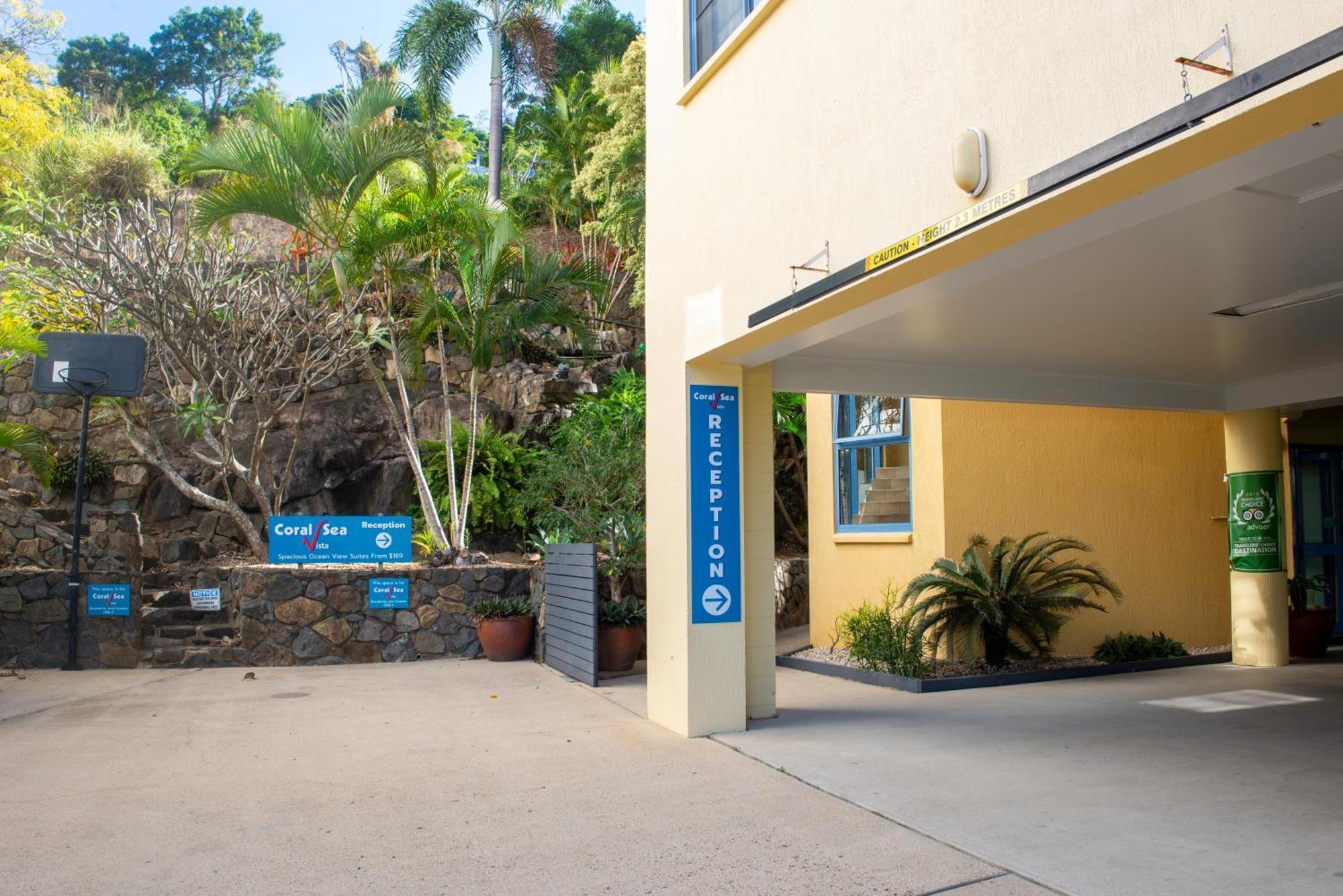 Coral Sea Vista Apartments Airlie Beach Luaran gambar