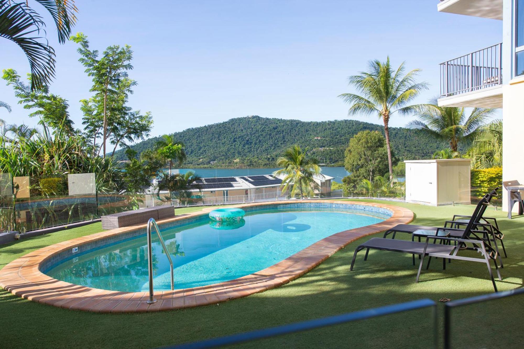 Coral Sea Vista Apartments Airlie Beach Luaran gambar