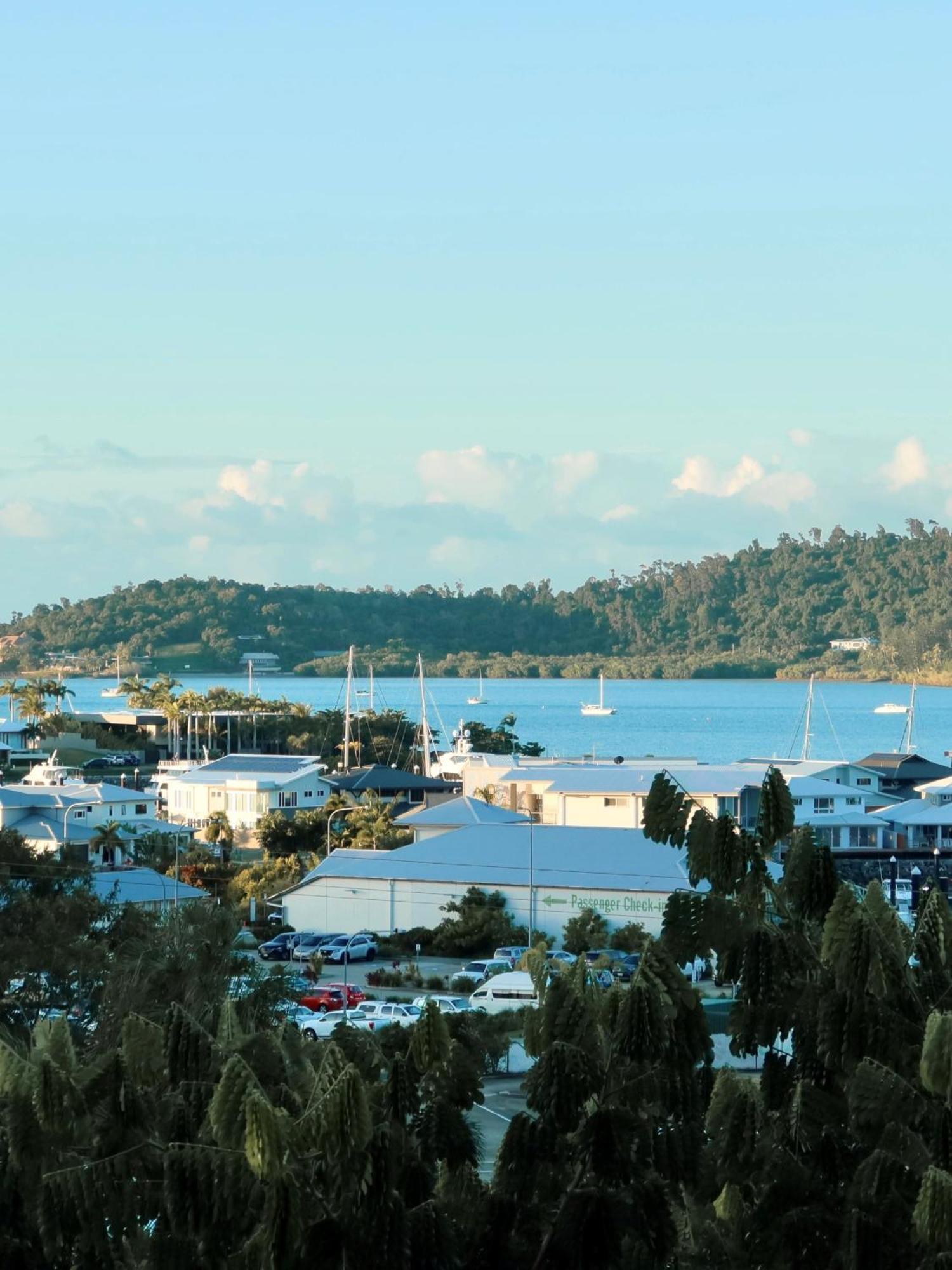 Coral Sea Vista Apartments Airlie Beach Luaran gambar