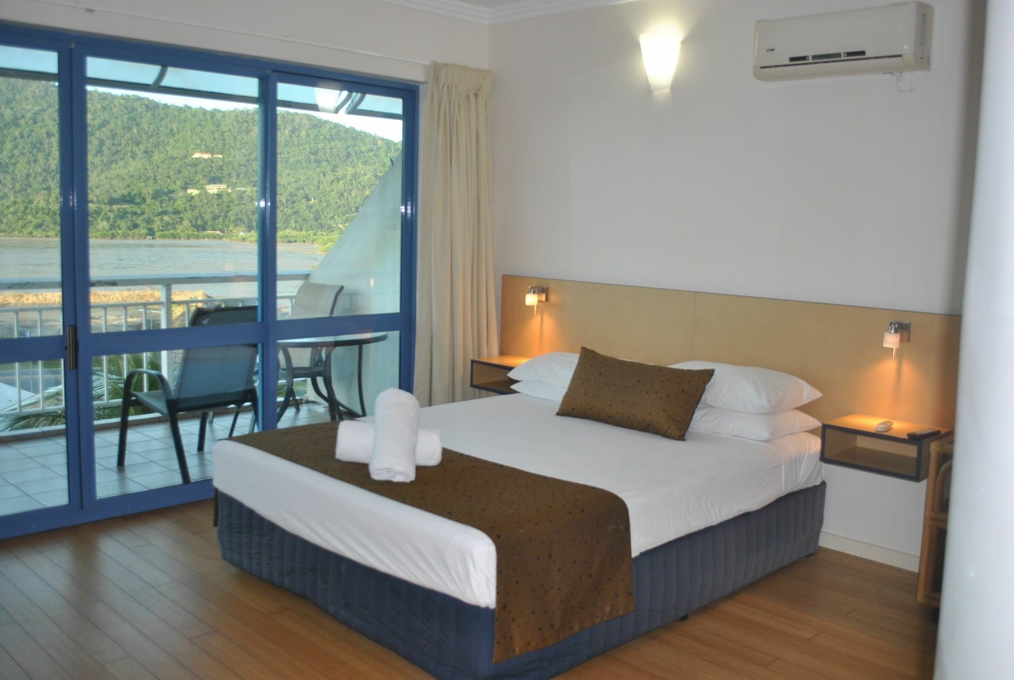 Coral Sea Vista Apartments Airlie Beach Luaran gambar