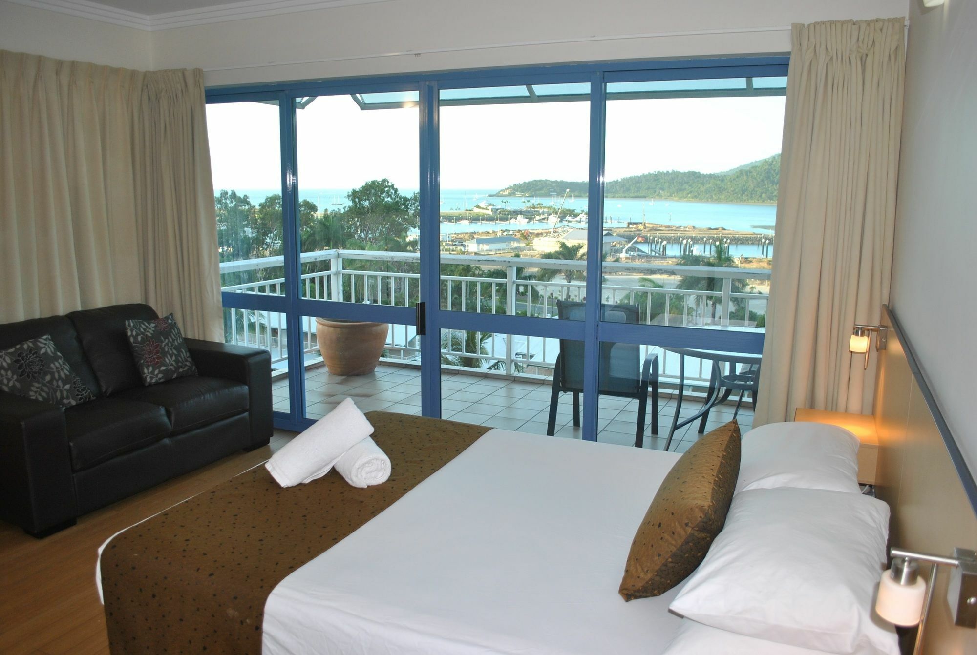 Coral Sea Vista Apartments Airlie Beach Luaran gambar